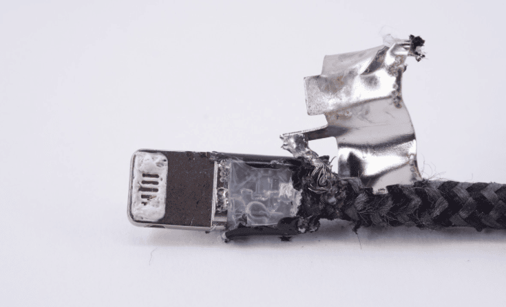 apple lightning cable manufacturer